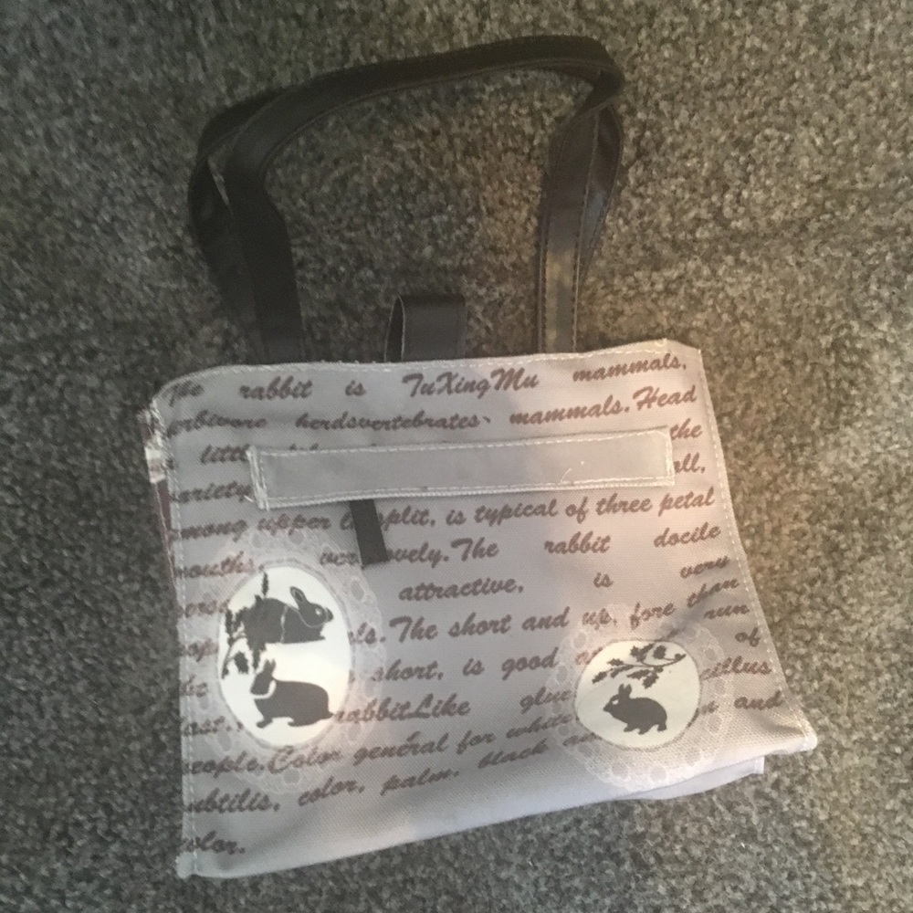 Rabbit Purse - Picture 2 of 5